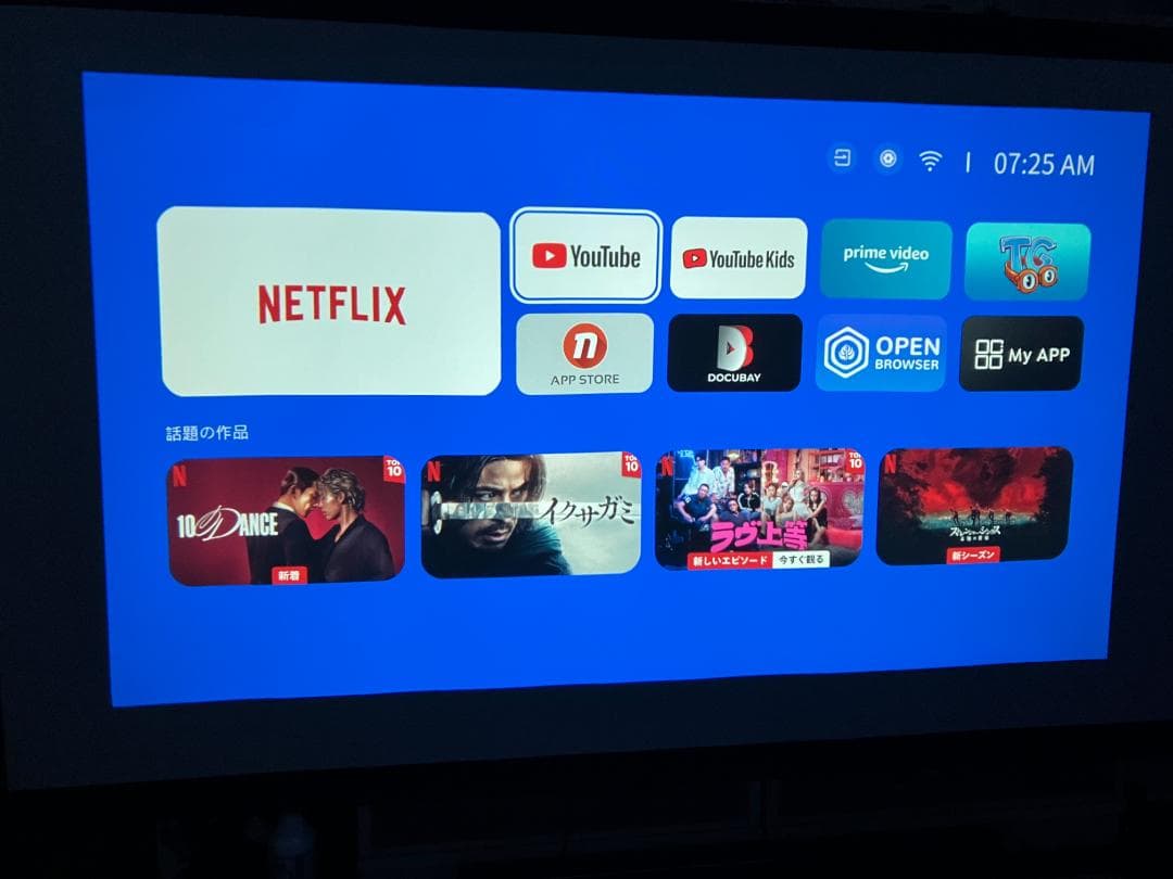 プロジェクター 　iWiMiUS P65 4k　1000ASNI