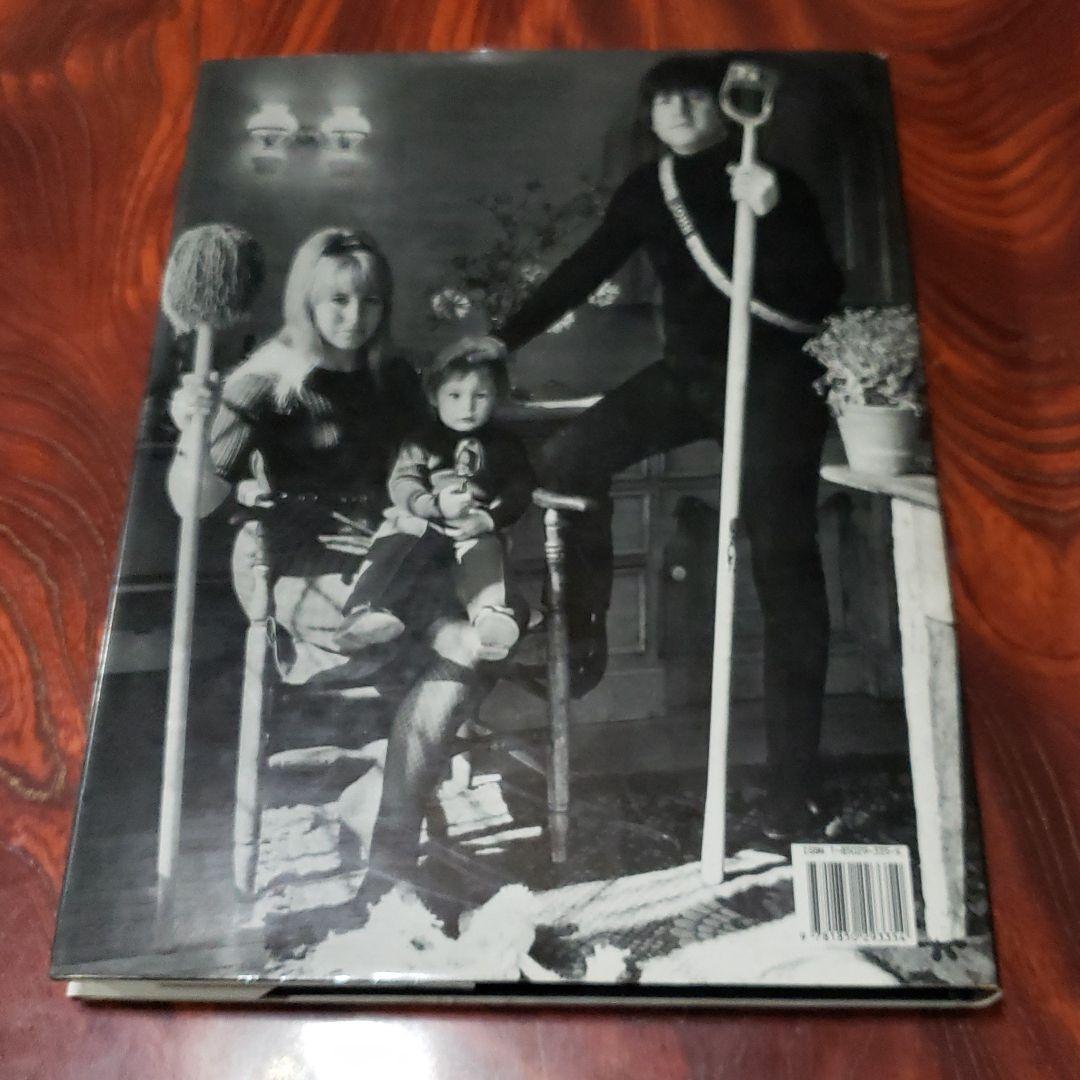 BEATLES 写真集　希少！洋書版