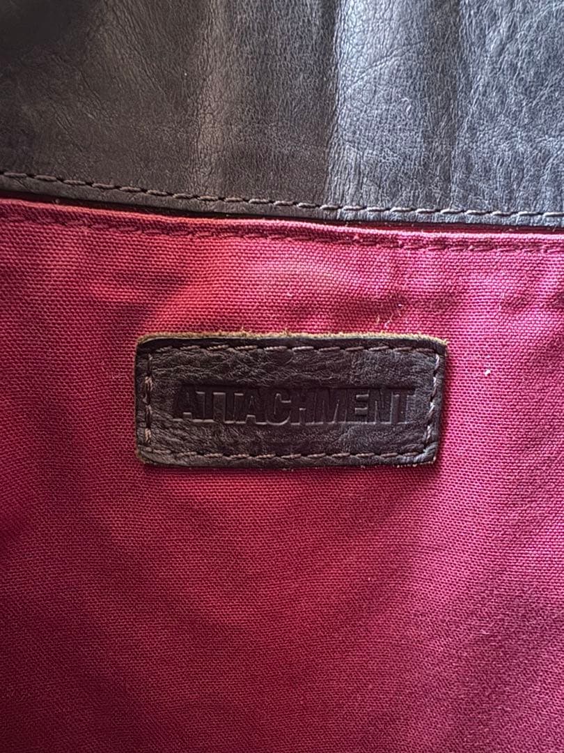 ATTACHMENT 黒 レザー ショルダーバッグ