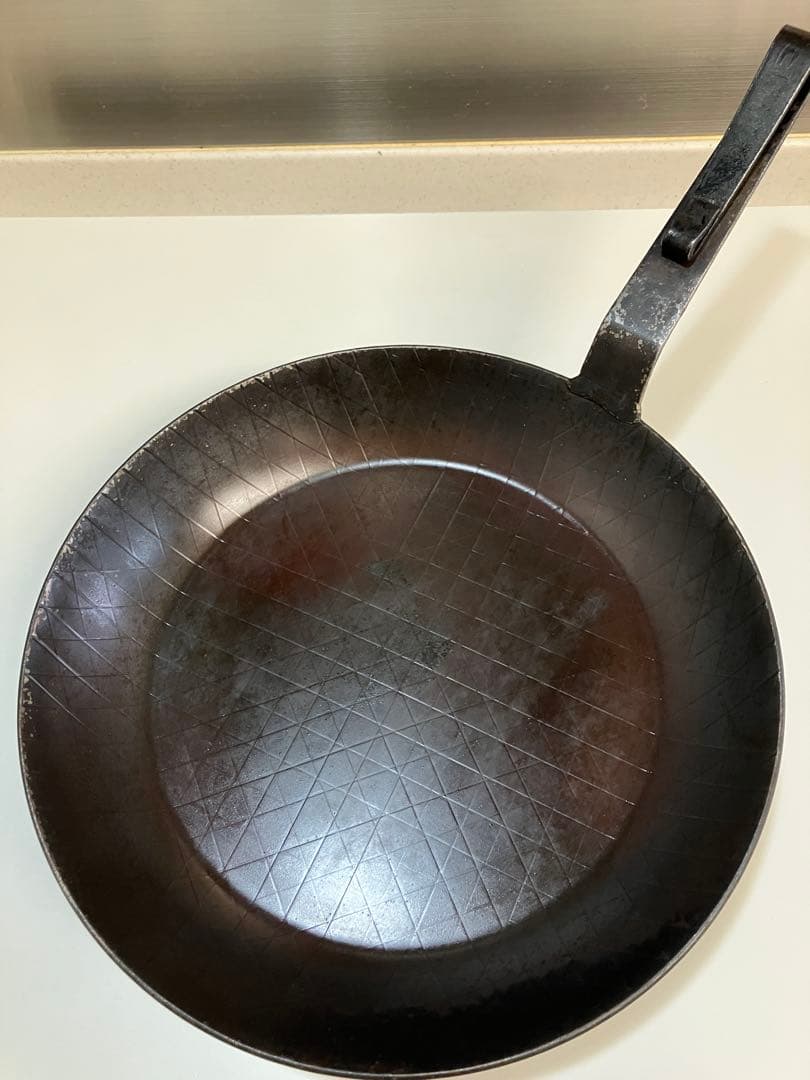 タークturk鉄製フライパンベントハンドル【深型】28cm