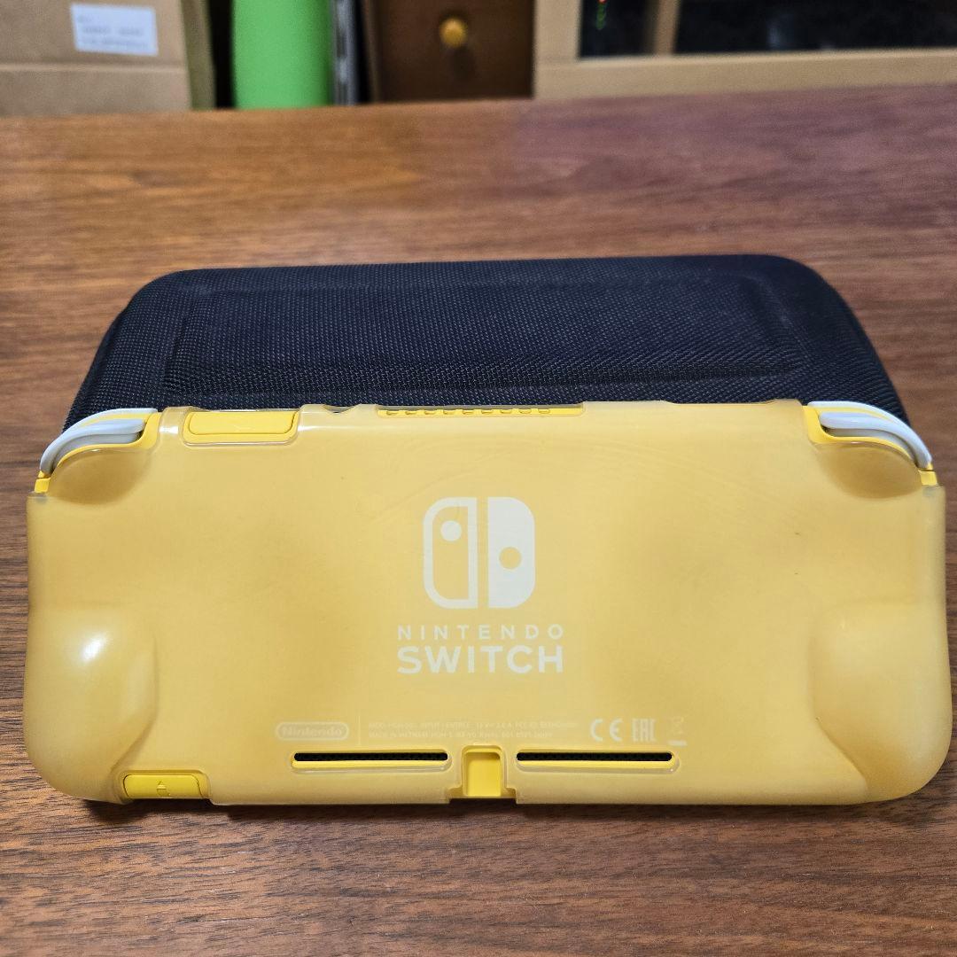 Nintendo Switch Lite イエロー ケース等付き