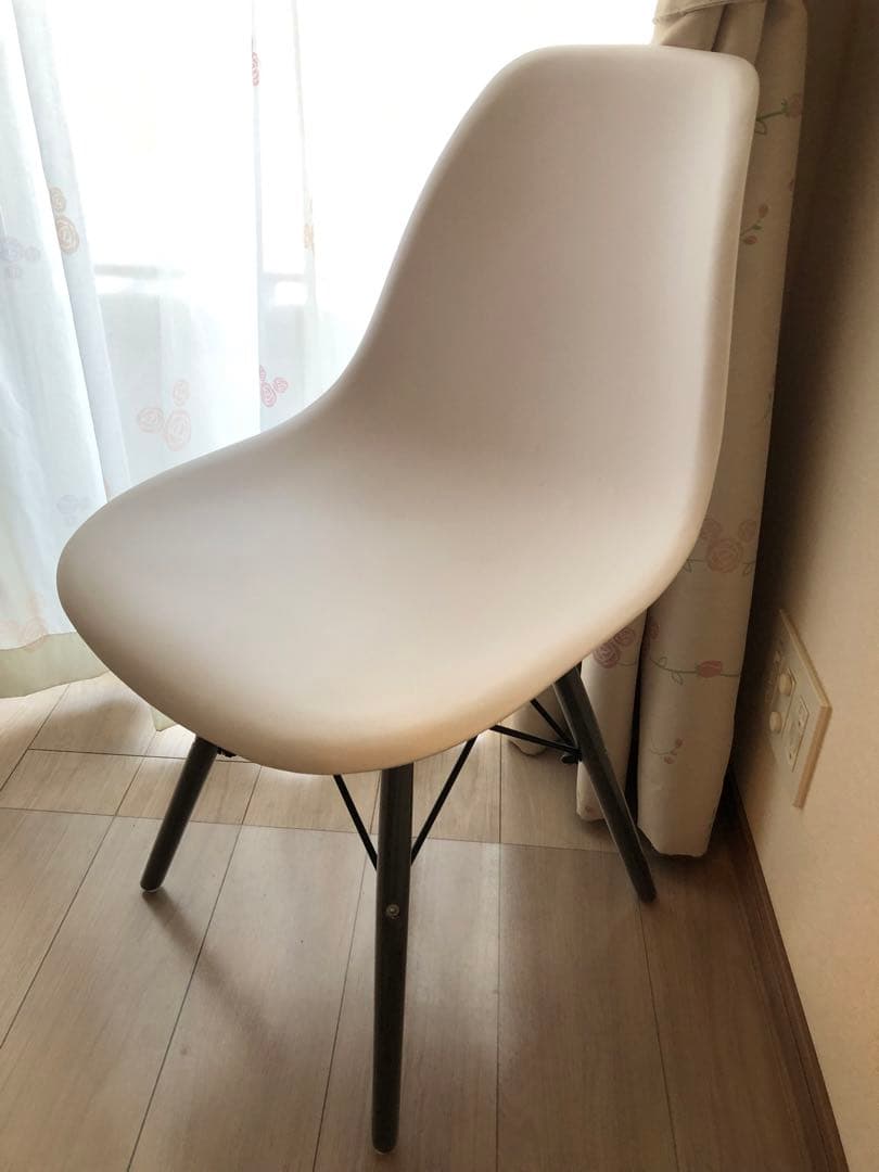 ※引き取り イームズ チェア ダイニングチェア キズ防止 木脚 椅子 4脚
