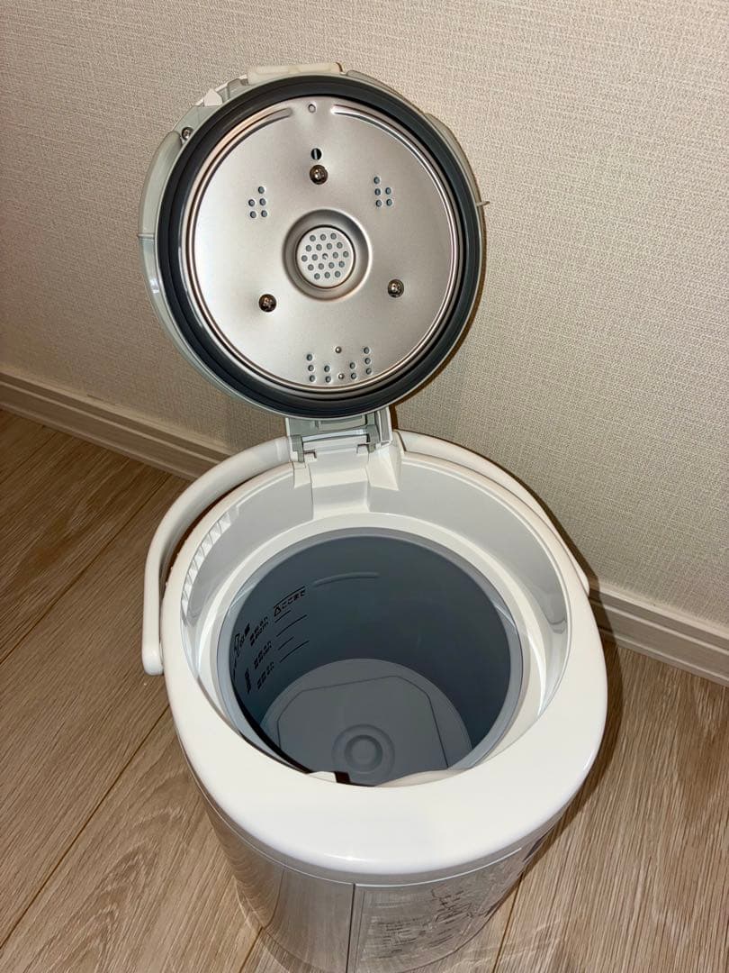 【新品・未使用】スチーム式加湿器 EE-RT35-WA 2024年製 2.2L