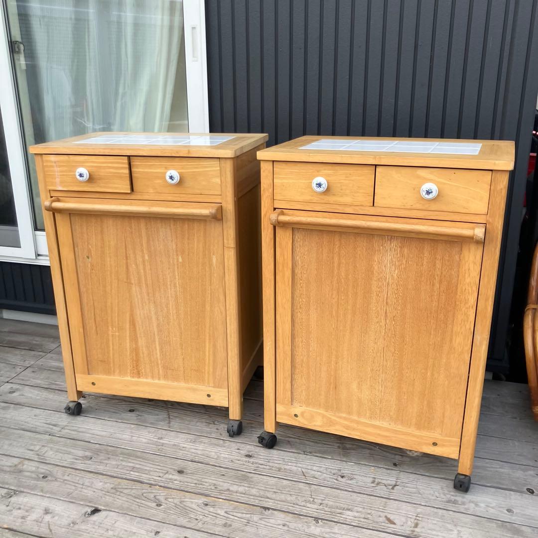 ②北欧レトロ アイリスオーヤマ 木製 タイル張り キッチンワゴン ダストボックス