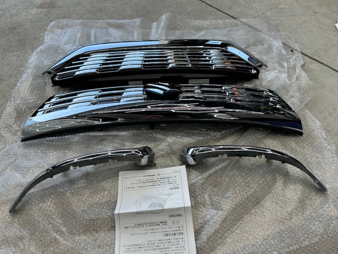 とまと　スズキ スペーシアカスタム　MK53S 純正メッキフロントグリル
