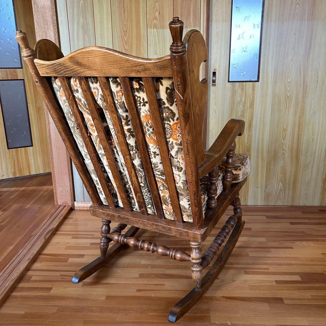 【最高のラグジュアリ】　キングサイズ　ロッキングチェア