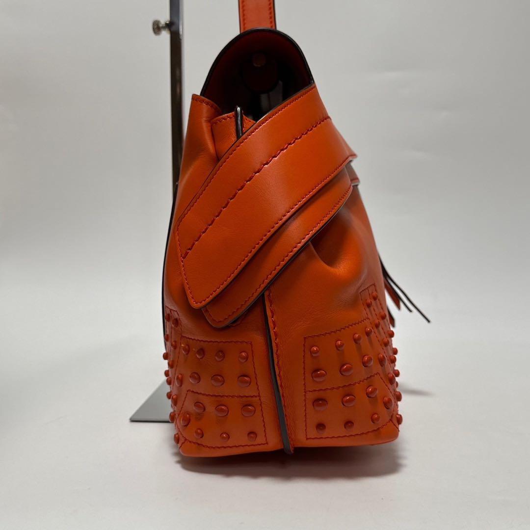 t23【極美品】保存袋付　トッズ　ウェーブ　スタッズ　レザー2wayショルダー.