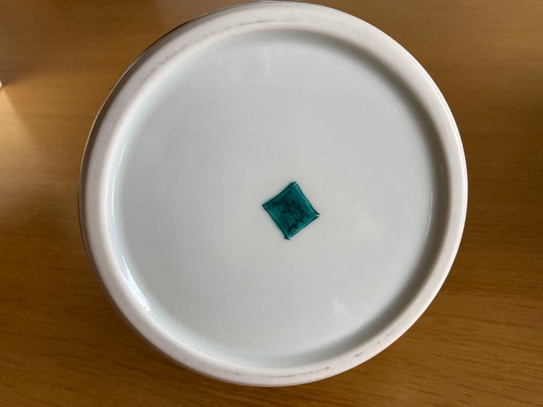 ラ*ス様 サントリースペシャルボトルコレクション九谷焼吉田屋風牛の図装飾箱入り