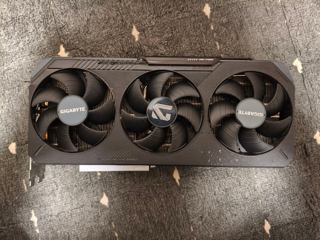 グラフィックボード・グラボ・ビデオカード GIGABYTE AMD RADEON RX9070XT