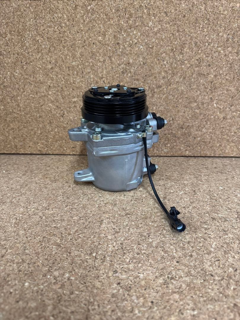 MK21Sパレット リビルトACコンプレッサー 未使用 長期保管 ML21S