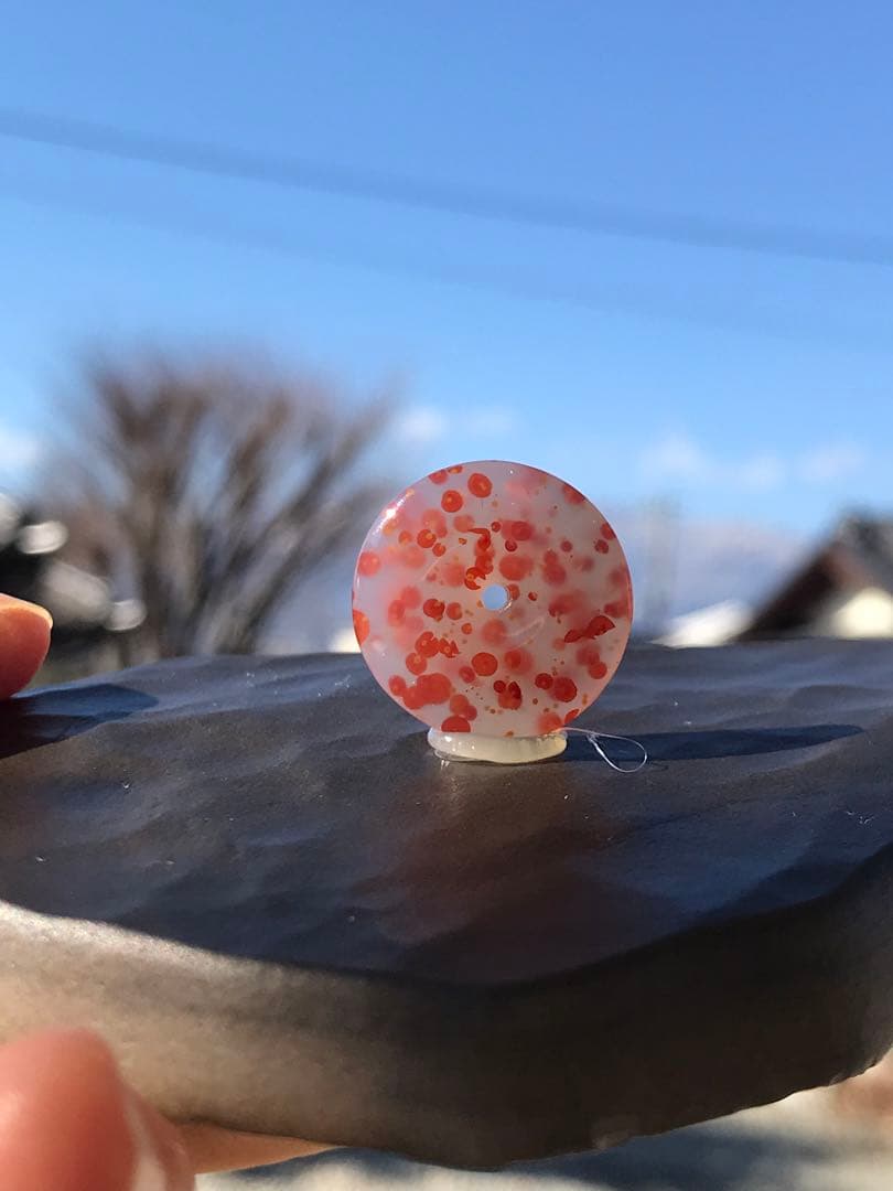 ゴビ石−1205 ゴビ瑪瑙『平安扣』 水玉模様　ペンダントトップ