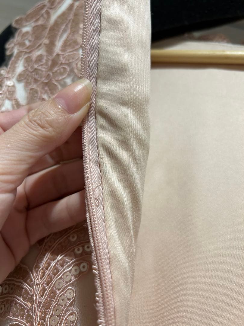 TADASHI SHOJI 刺繍ドレス