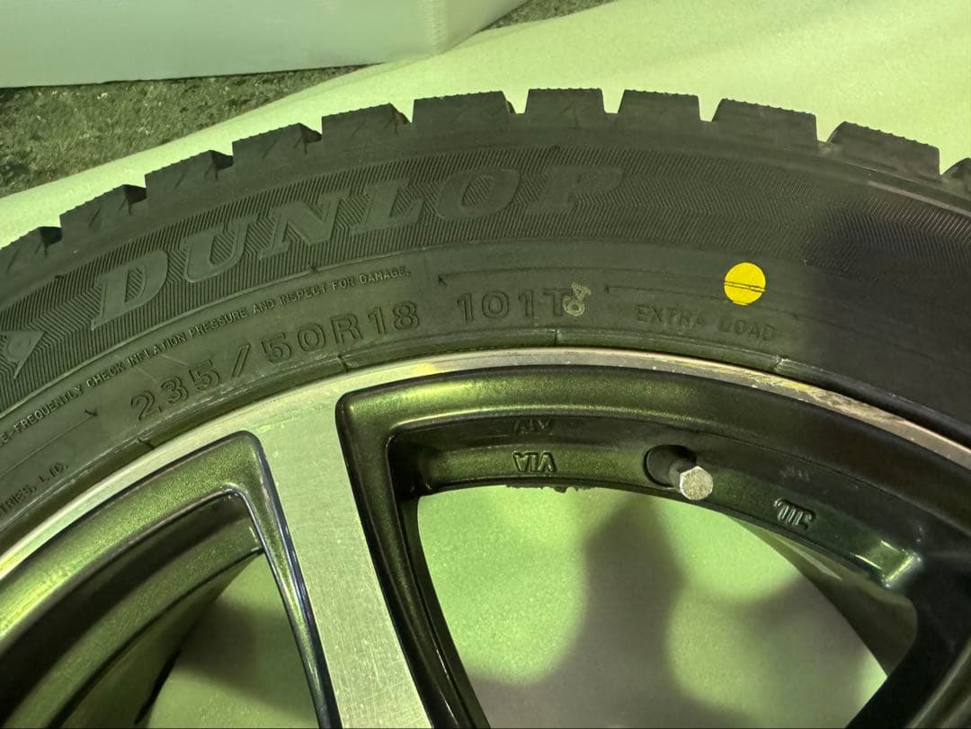美品_R18_ホイル付スタッドレス_DUNLOP