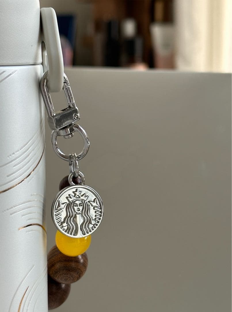 海外限定 Starbucks ステンレスボトル ビーズチャーム付き ホワイト