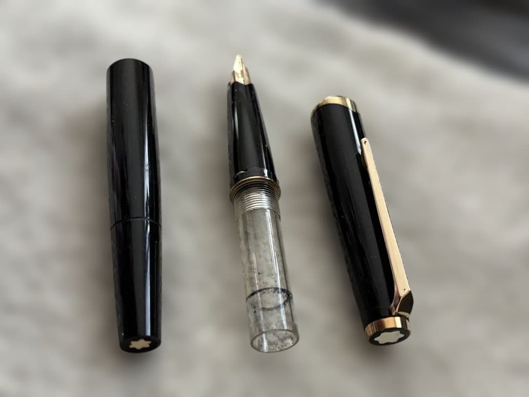 ◾️MONT BLANC モンブラン◾️万年筆◾️黒／金色◾️吸入確認済み◾️