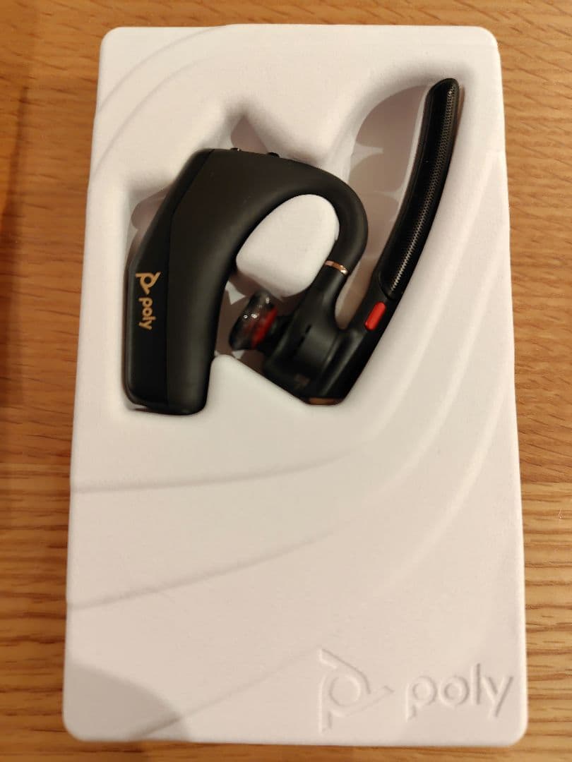 Poly Voyager Legend ヘッドセット 2025年モデル