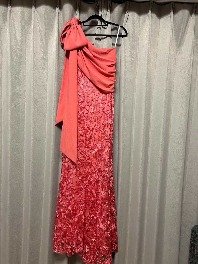 Tadashi Shoji タダシショージ ドレス　ピンク