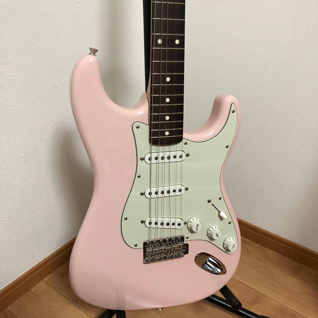 エレキギター　Fender