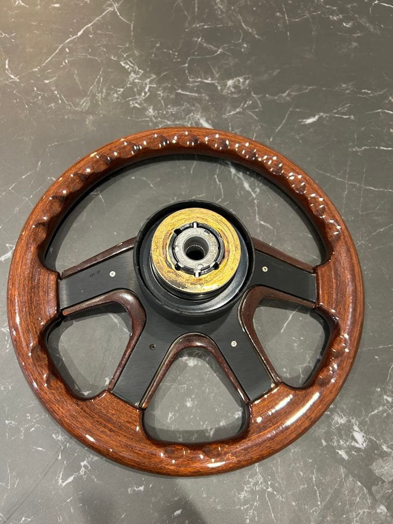 AD Altezza disegnoウッドステアリング