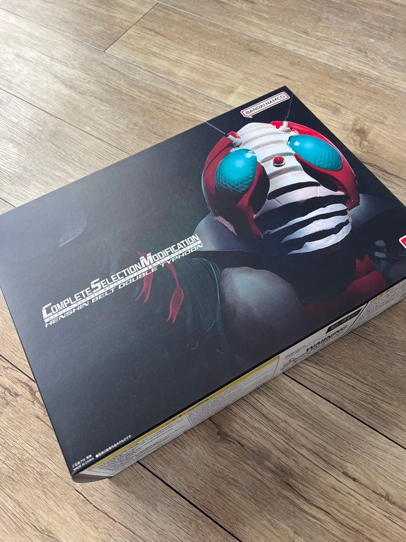 仮面ライダー　変身ベルト　ダブルタイフーン