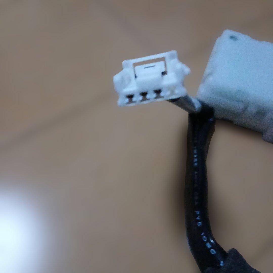 マツダ純正エンジンスターター、Mazda B0J9-V7620 12V 本体