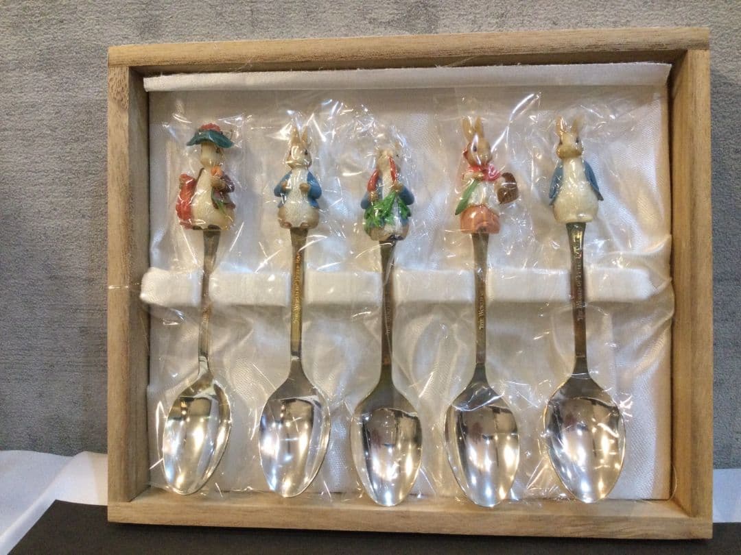 新品 ピーターラビット オリジナルスプーン オリジナル 5本セット