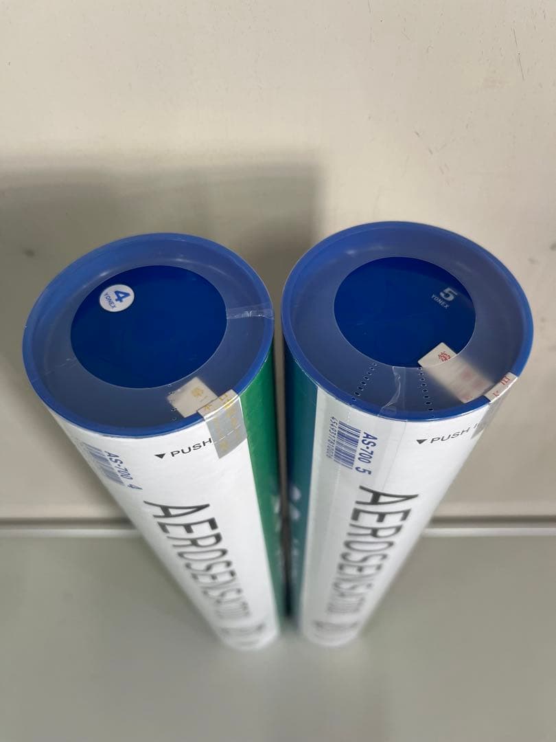 ニ*ロ様 AEROSENSA700 バドミントンシャトル 2本セット　YONEX