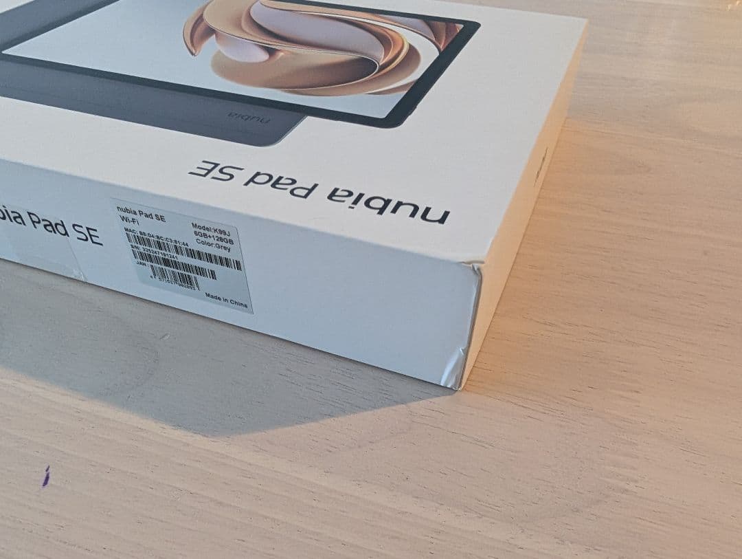 nubia Pad SE グレー USB Type-C付属