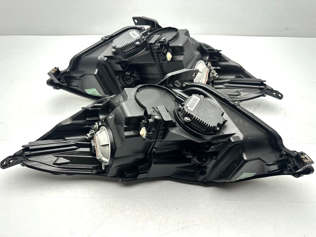 ホンダ ステップワゴン ヘッドライト KOITO 100-22594 HID