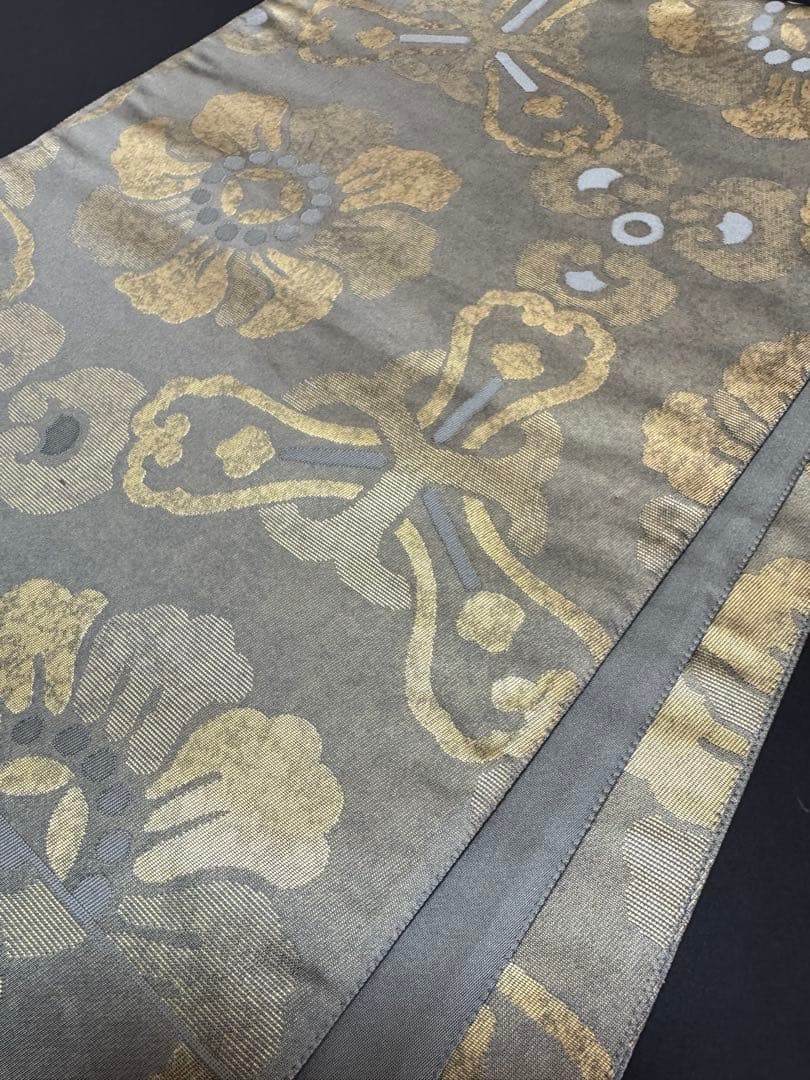 【極美品】伝統工芸士「内田弘基氏作」経糸4600本織「牡丹文様」オリーブ色