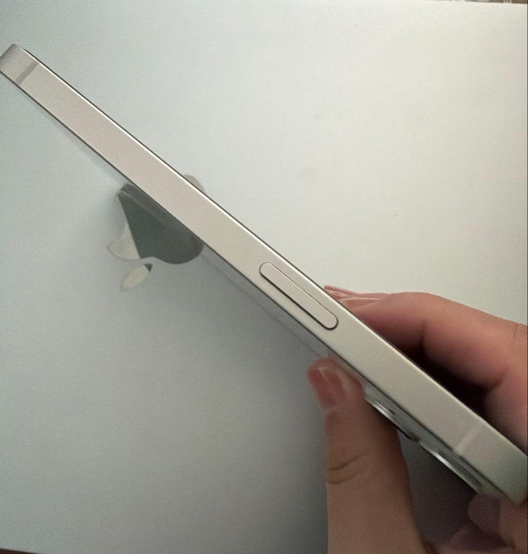 iPhone13 128GB スターライト SIMフリー 初期化済