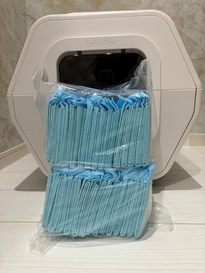 おもち　自動AI猫トイレ 多頭飼い可能　健康状態把握　使い捨てシート付き