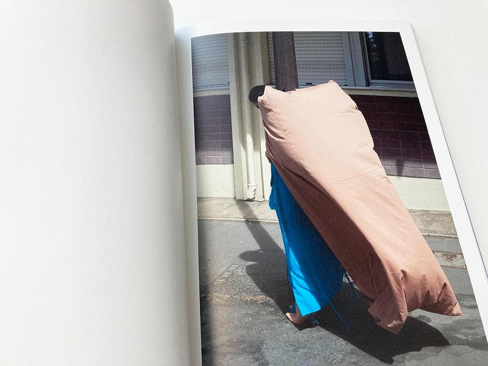 アート・デザイン・音楽 Viviane Sassen / ROXANE