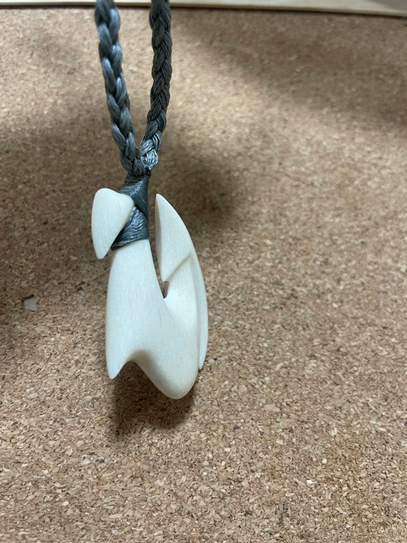 ボーンカービングネックレス(sw47)マッコウ