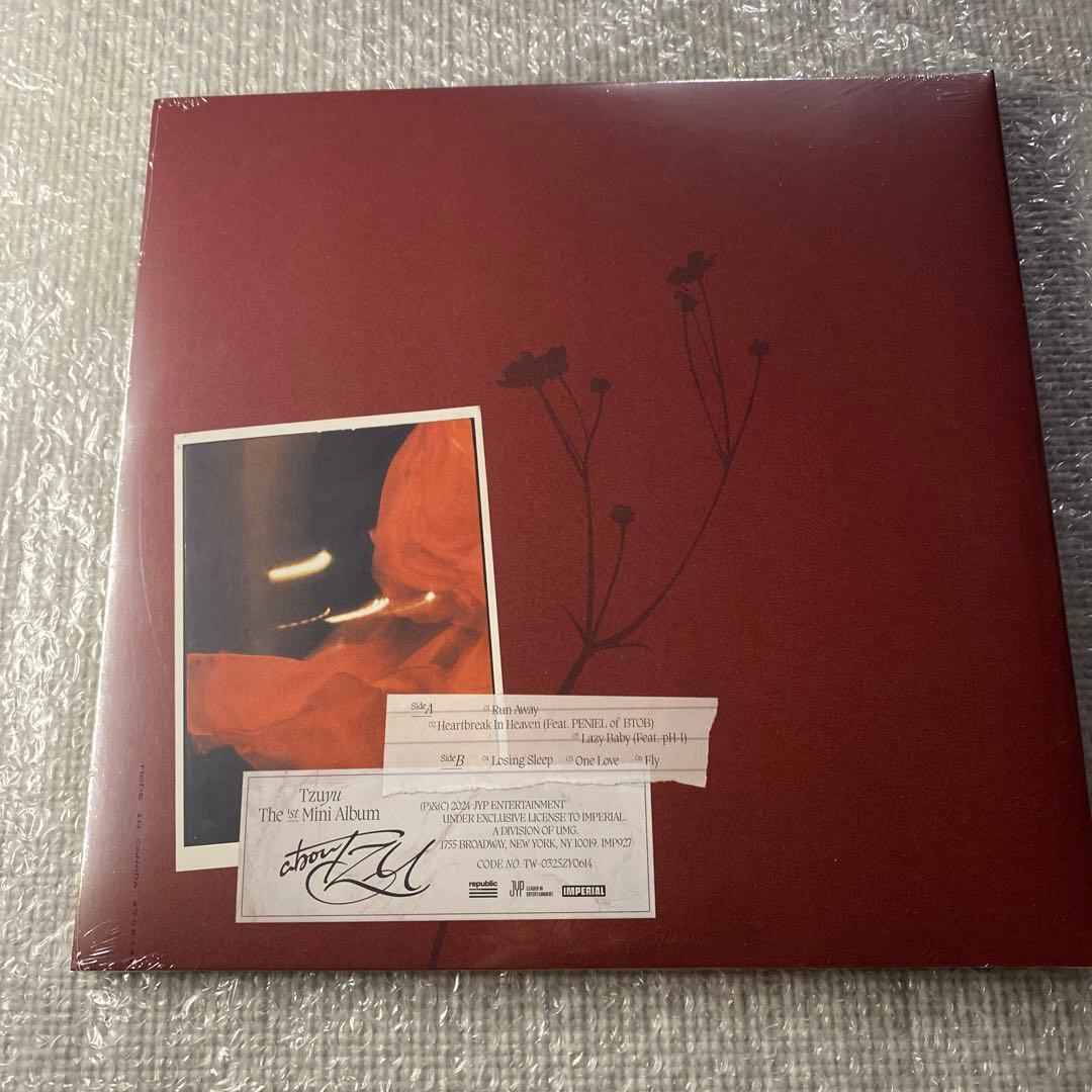 【saya】TWICE ツウィ abouTZU Vinyl Target.