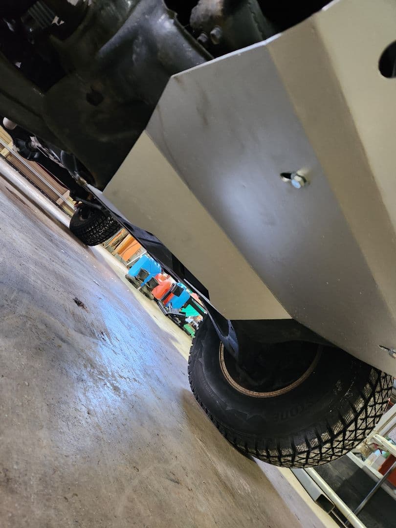 ヤじ　ランクル100アンダーガード 製作品