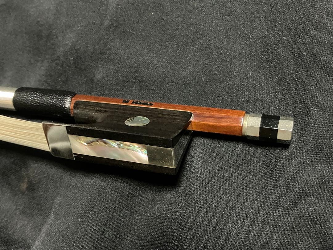 ドイツの有名工房　DÖRFLER　Violin Bow 4/4