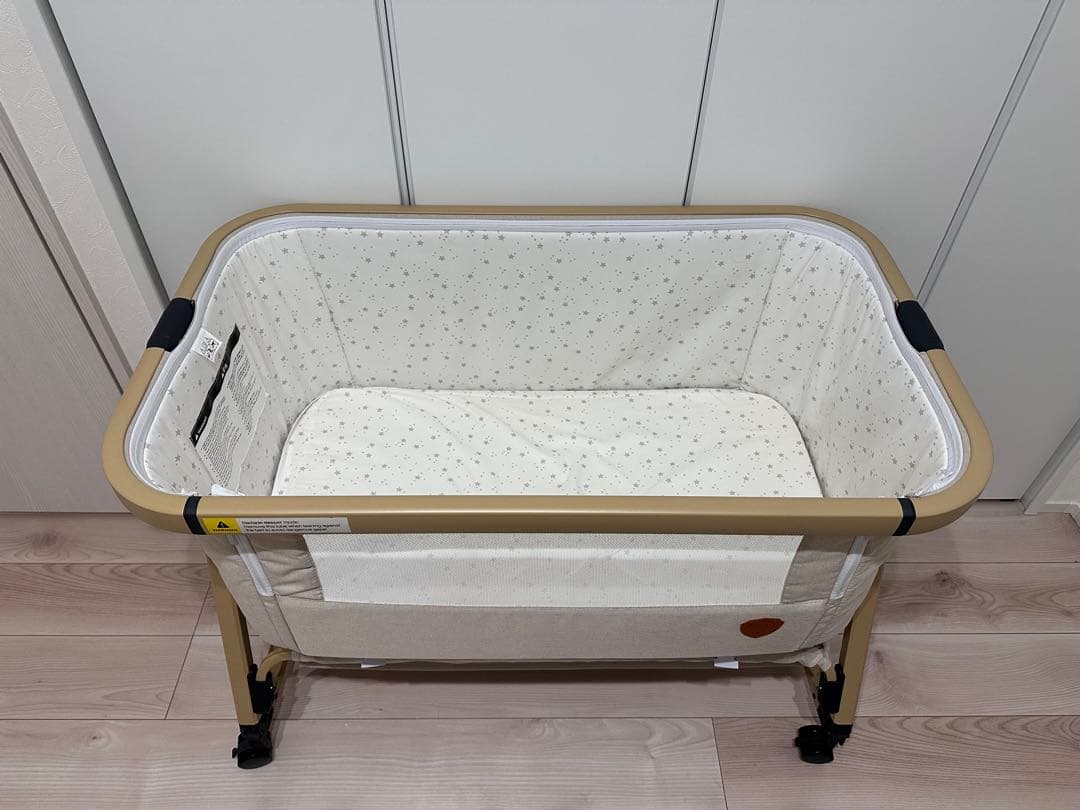 HZDMJベビーベッド(ベージュ)