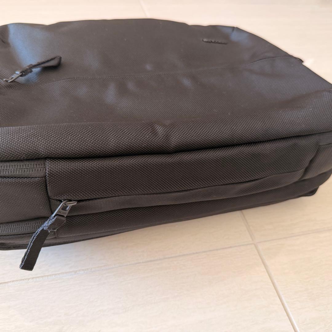 Incase Tracks Two-way Brief中古美品