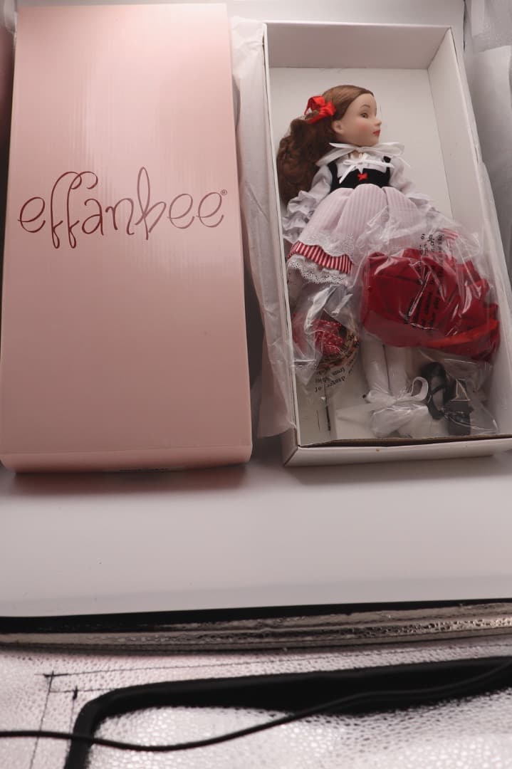 What Big Eyes You Have エファンビー・ドール 35cm