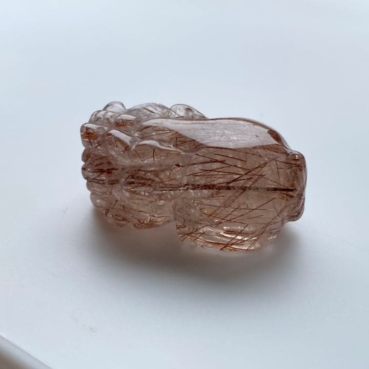 高品質 高透明度 ブラウンルチルクォーツ 貔貅（ヒキュウ）天然石 置物