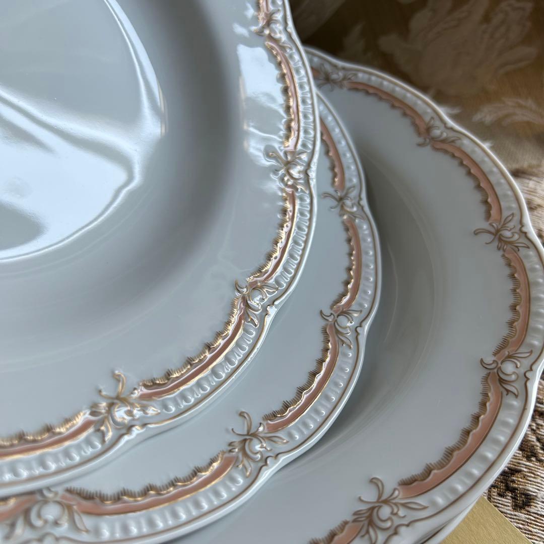 ドイツ製 Hutschenreuther ペールピーチ 金彩 美しいレリーフ5枚