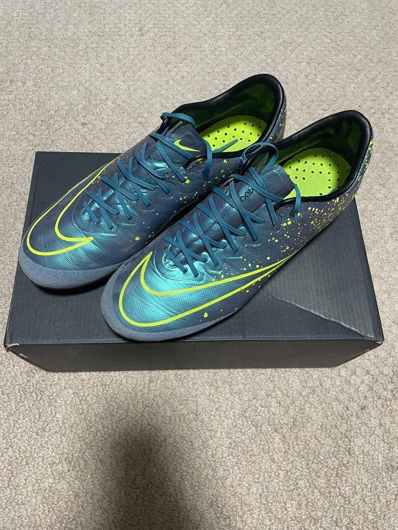 ナイキ マーキュリアル ヴェイパー