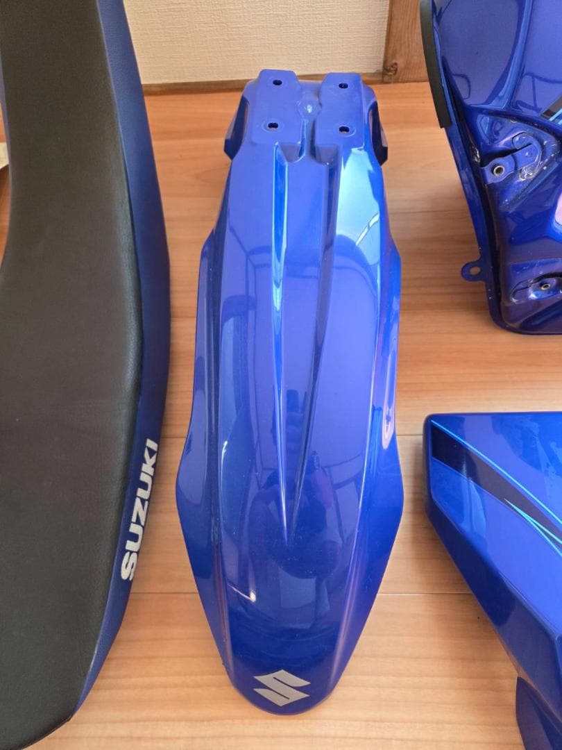 ＤＲ－Ｚ４００ＳＭ　外装セット　タンク