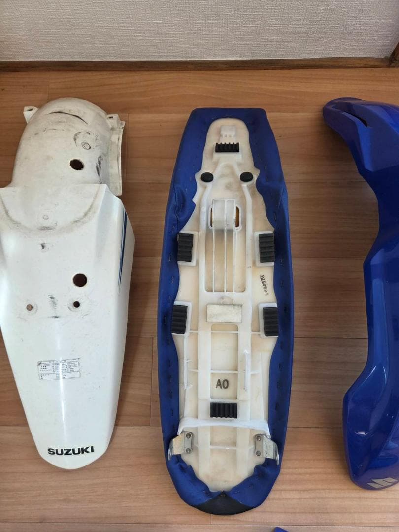 ＤＲ－Ｚ４００ＳＭ　外装セット　タンク