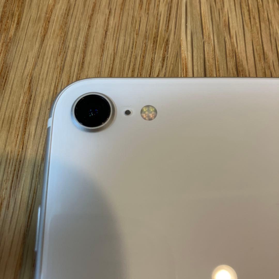 Apple iPhone SE 128GB Starlight (第3世代)