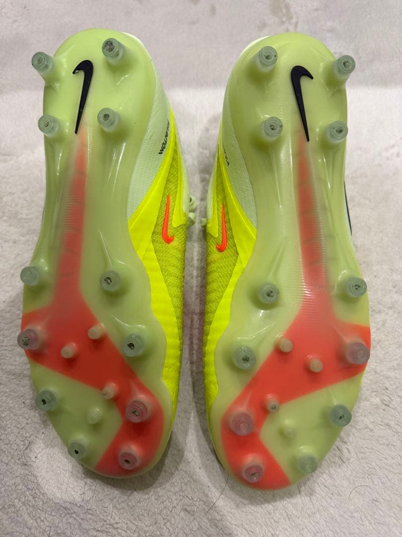 ファントム 6 LOW エリート AG-PRO