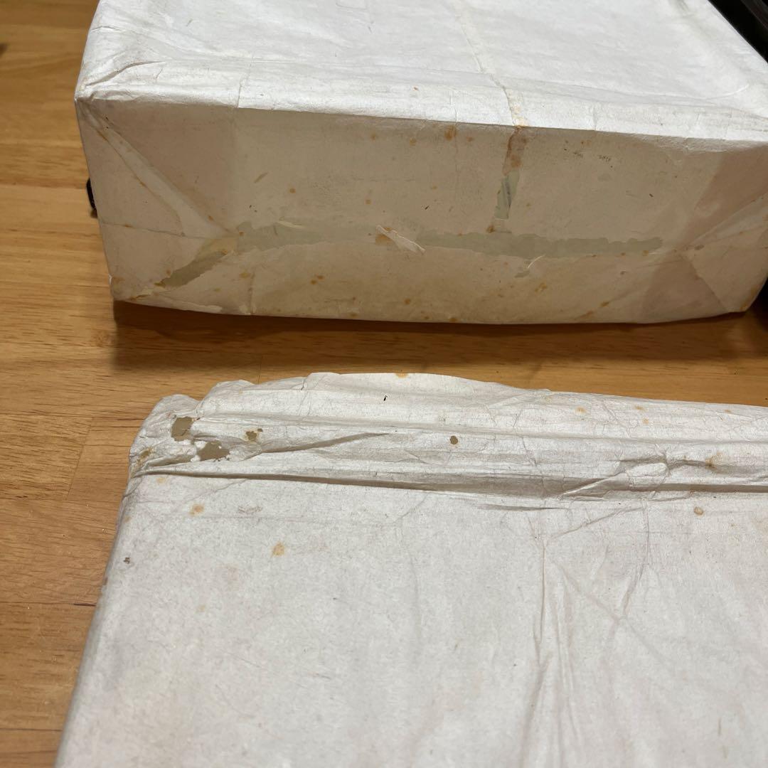 未使用　能登輪島塗　家紋入 黒漆塗り重箱 金色の花紋　丸に横木瓜　特注品