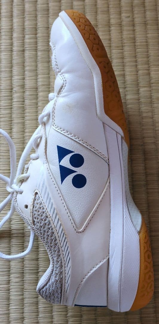 【中古品】ヨネックス バドミントンシューズ ホワイト【75周年記念】