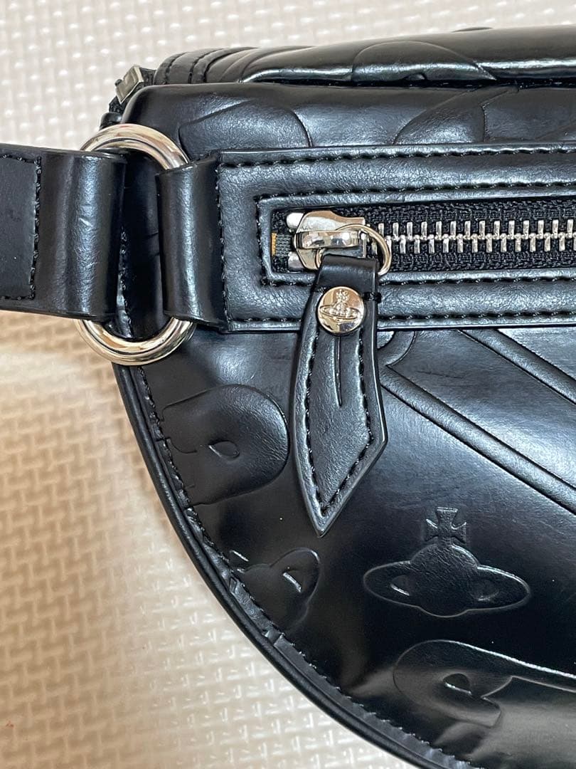 Vivienne Westwood ボディバッグ ウエストバッグ チャーム付